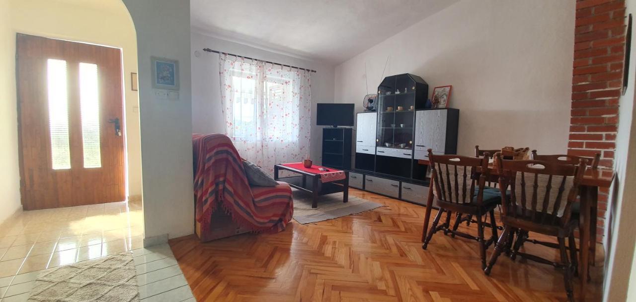 Apartman Suky Sukosan Exterior photo
